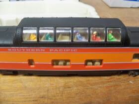 6405sp Ahm/rivarossi Ho 85ft Vista Dome Sp Daylight Passengers Metal Wheel Lights Mchenry