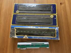 9990 Ahm/rivarossi Ho Scale Junk Passenger Car Lot - For Parts Or Repair And Unbranded