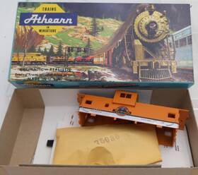 01500 Athearn Ho Orange And Silver 29ft Wide Vision Caboose Denver Rio Grande Kit