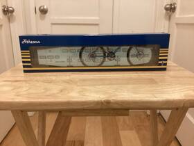29702 Athearn Ho Scale Metrolink Bombardier Coach Car Bikes #138 Commuter Train 29702 Athearn Ho Scale Metrolink Bombardier Coach Car Bikes #138 Commuter Train