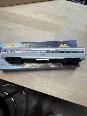 1829 Athearn 9354 Ho Blue Box Streamline Vista Dome Amtrak