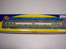 Ath25958 Athearn Ho Bombardier Control Cab/coach Car Go Transit #302