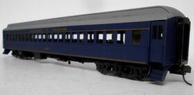 20003051 Atlas Ho Scale Single Window Coach #2509 Louisville And Nashville