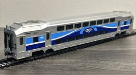 20004473 Atlas Ho Rtr #20004473 Modern Commuter Multi-level Coach Amt #3111 Used Mint