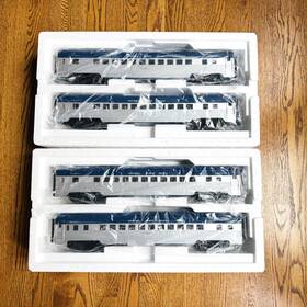 3001597s Atlas O Nickel Plate Road 4-car 70ft Streamlined Coach Passenger Set New 3001597s Atlas O Nickel Plate Road 4-car 70ft Streamlined Coach Passenger Set New