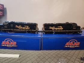 1254-2 Atlas Big O 1254-1#3154/1254-2#3155 Rio Grande Diesel Locomotive Set Motive Power O-27 Scale 3 Rail Nice