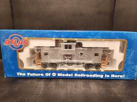 6618-2 Atlas Big O #6618-2 Scale Rolling Stock Burlington Ev Caboose 3 Rail Lights
