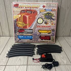 00636 Bachmann Vintage Super Chief Electric Ho Scale Train Set With 36 Inch Circle E-z Track