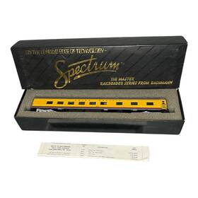 89324 Bachmann 022899890241 Spectrum Union Pacific Heavyweight Passenger Diner 4051
