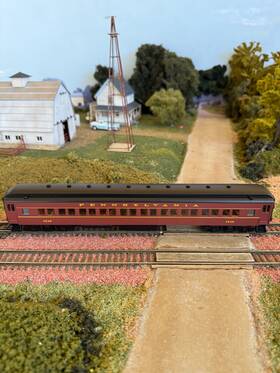 13701 Bachmann Ho Heavyweight 72ft Coach Pennsylvania # 4535 Postwar. Item 13701. Iob