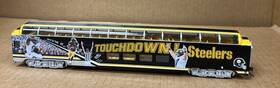14-07892-004 Bachmann Hawthorne Village Pittsburg Steelers Super Bowl Touchdown Dome Car With 8tracks