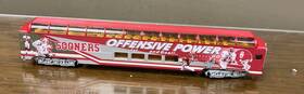 14-17809-006 Bachmann Hawthorne Village Oklahoma Sooners Offensive Power Dome Car With Tracks No/coa