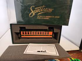26311 Bachmann Spectrum On30 Great Northern Coach Car #26311 Lighted Interior With Box