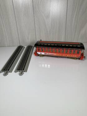 Bachmann K140402 Hawthorne Budweiser Train Coach Car Holiday King Of Beers And E-z Track Ho 9 Inch
