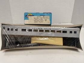 6346 Bev-bel Athearn Ho Scale Rock Island Golden State Flute Coach Passenger Car Kit