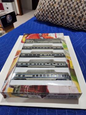 0001-004030 Con-cor N Mp Missouri Pacific Smooth Side Passenger 5-cars Knuckles