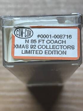 0001-008716 Con-cor N North Pole And Southern Christmas Coach Passenger #1992
