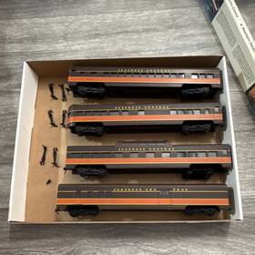 Con-cor 0001-069025 Con-cor Ho Scale Illinois Central Passenger Car Set Realistic Detail