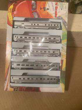 0003-540015 Con-cor N Scale Louisville And Nashville 5 Car Passenger Set