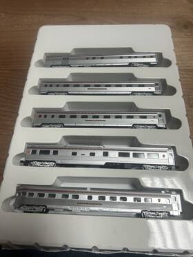 003-540003 Con-cor N Scale Pennsylvania Corrugated Passenger Set Of 5