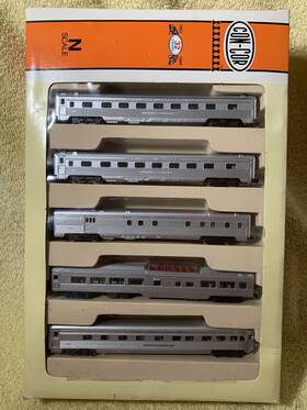 03-540002 Con-cor 03-540003 N Scale New York 5 Car Streamline Corrugated Passenger Set