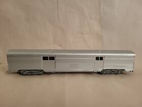 223-741 Con-cor 70ft Baggage Car Ho Gauge Undecorated