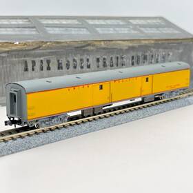 4081e Con-cor Union Pacific Smoothside Full Baggage Passenger Car N Scale