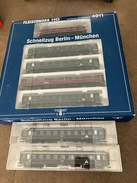 4911 Fleischmann Ho Limited Set The Two Extra Coaches