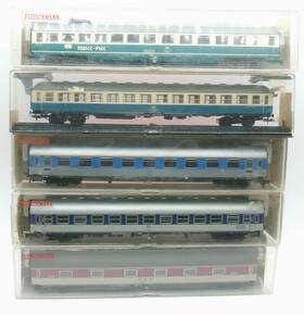 5174 Fleischmann Set Of 4 And Rowa 1 Ho Passenger Cars