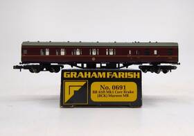 E21234 Graham Farish 0691 N British Railways 63ft Mk1 Corridor Brake Coach #e21234 Ln