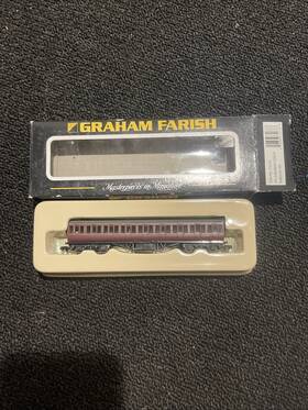 374-276 Graham Farish 803393742768 57ft Suburban Coach Maroon New In Box