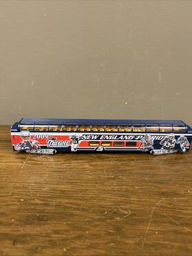 14-07898-016 Hawthorne Village New England Patriots Dome Car #16 With Tracks Coa
