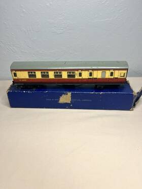 32017 Hornby Dublo D12 Corridor Coach B.r. First / 2nd L.m.r. 2 Or 3 Rail