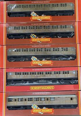 R.487 Hornby R.477 R.478 5 Oo Lner 4 Composite Coaches And 1 Brake -free Ship