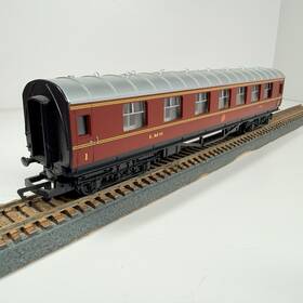 R4061 Hornby Oo Scale Lms Composite Coach #4183 R4061 Hornby Oo Scale Lms Composite Coach #4183