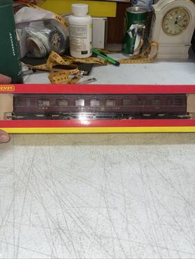 R4095a Hornby R4095 Oo Gauge Lms Maroon 68ft Dining Coach 225 R4095a Hornby R4095 Oo Gauge Lms Maroon 68ft Dining Coach 225