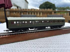 R4300a Hornby R4300 Oo - Sr Maunsell 6 Compartment Brake 4048 Ln Boxed