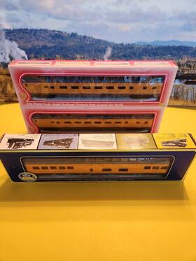 47961 Ihc 47964 2 Ho Corrugated Side Union Pacific And 1 Ahm Vista Dome Coach Cars 47961 Ihc 47964 2 Ho Corrugated Side Union Pacific And 1 Ahm Vista Dome Coach Cars