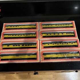 48040-47 Ihc 48048 Ho Scale Cnw The 400 8 Carpassenger Set - Knuckle Couplers