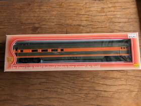 48094 Ihc Ho Scale Great Northern Ftempire Builderft Combine Passenger Car #48094