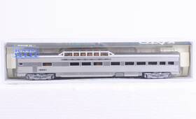 001-1127-0202 Kato N Scale Santa Fe Super Chief Vista Dome #501 Excellent