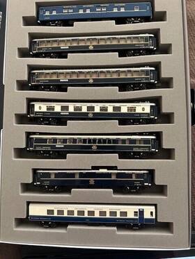 10-561 Kato N Gauge Orient Express 1988 1/60 Scale 7 Passenger Car Set - Blue