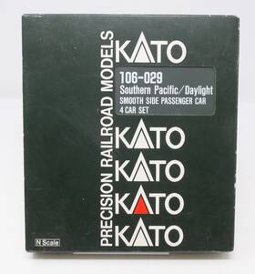 106-029 Kato Southern Pacific Daylight Smooth Side Passenger 4 Car Set N Scale