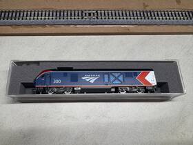 176-6051 Kato N Scale - Alc-42 Charger Amtrak Phase Vi #300 Dc/analog