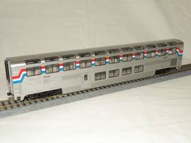 35-6061 Kato Ho Amtrak Superliner Coach Phase Iii #33000 With Lights