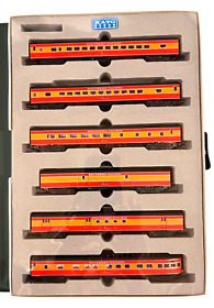 106-019 Kato N Southern Pacific Sp Daylight Smooth Side 6-car Passenger Set Mint