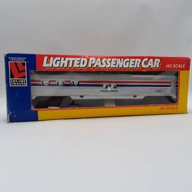 Life-like 077071080910 Ho Scale Trains Amtrak Lighted Vista Dome Car Silver Tower