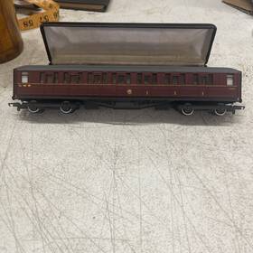 305342 Lima 00 Gauge Lms Maroon Passenger Car Made In Britain