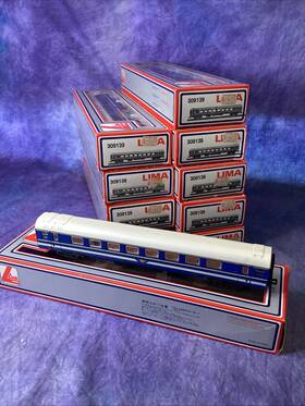 309139 Lima Ho Scale Passenger Car #309139 / Free Shipping