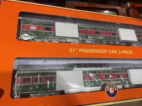 2327350 Lionel O Gauge North Pole Central Christmas 21ftft 2-pack With Dome New